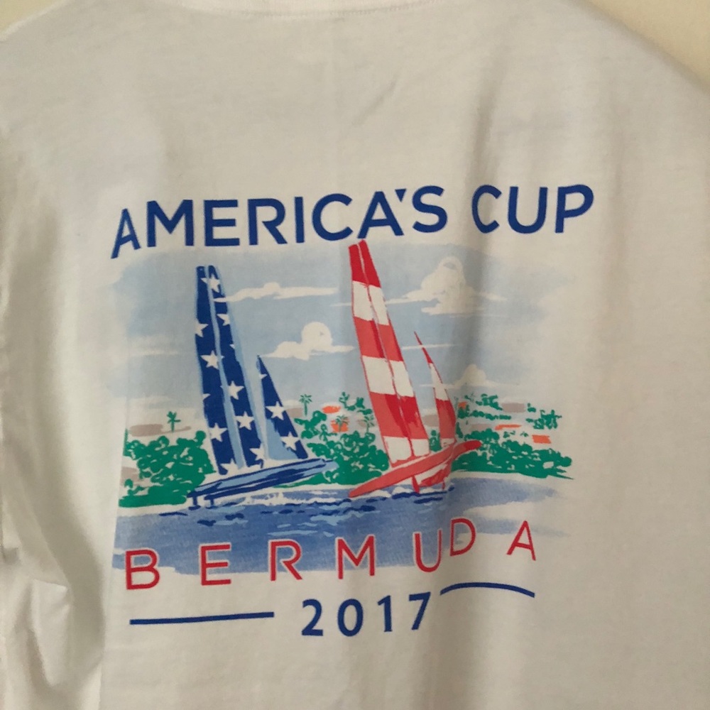 Vineyard Vines America’s Cup T-shirt, size M